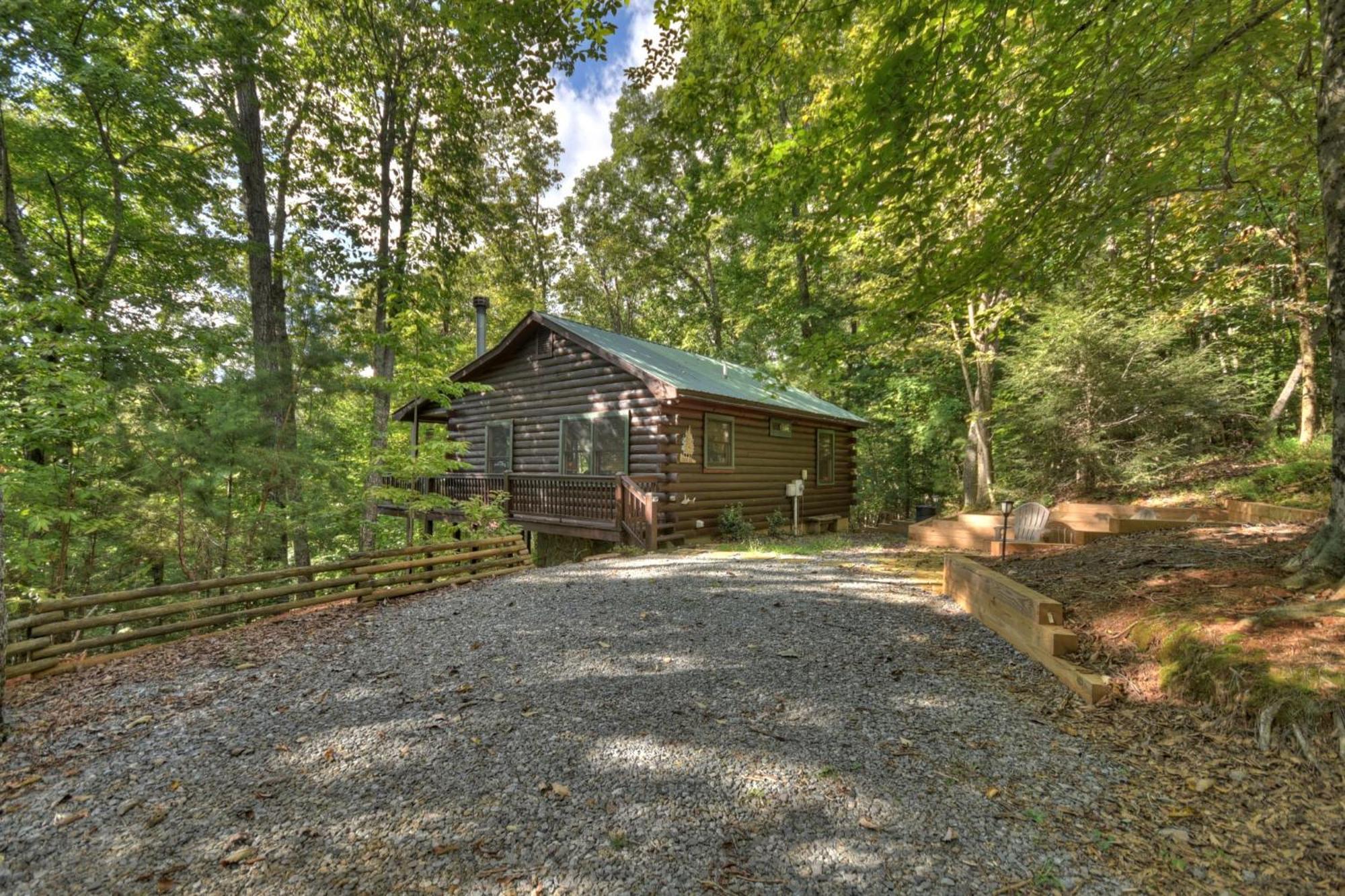 Bearfoot Ridge Wood-Burning Fireplace Cozy Hot Tub Serene Views Ellijay Exterior foto
